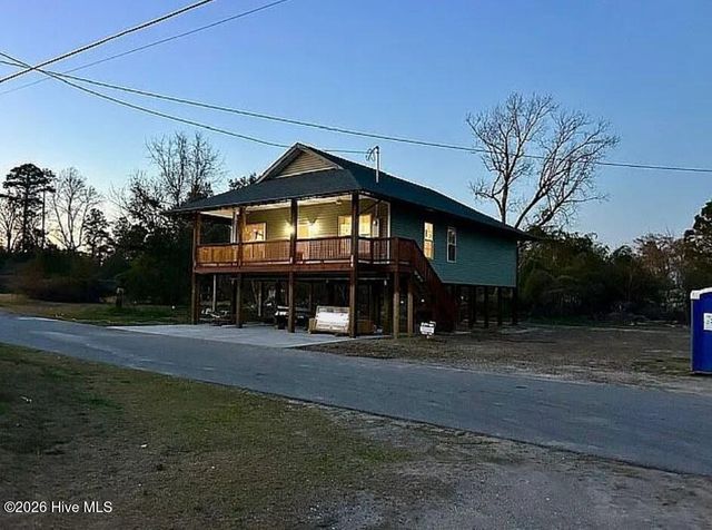 303 E Jones Street, Trenton, NC 28585