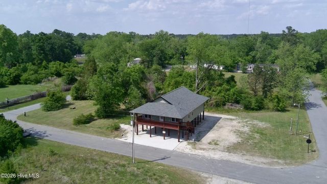 303 E Jones Street, Trenton, NC 28585