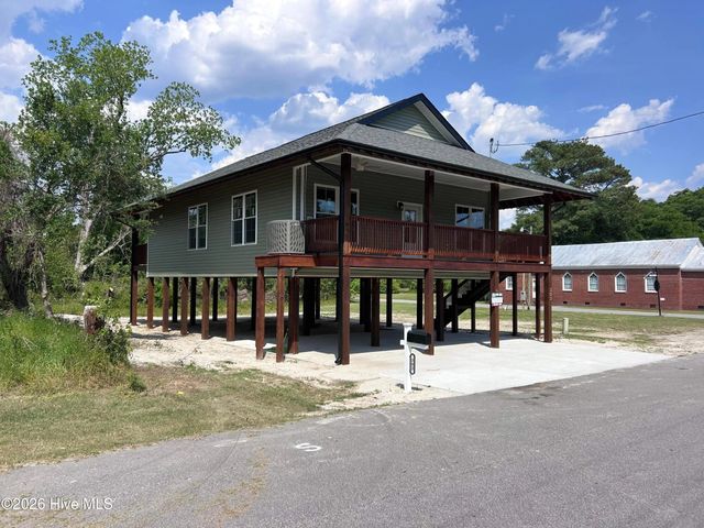 303 E Jones Street, Trenton, NC 28585