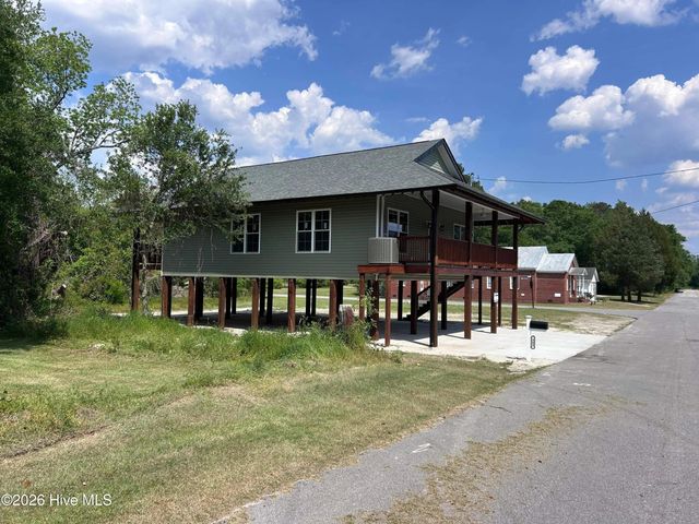 303 E Jones Street, Trenton, NC 28585