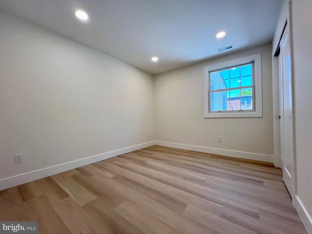 400 DEB LN, Warminster, PA 18974