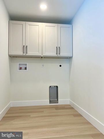 400 DEB LN, Warminster, PA 18974