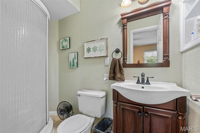 725 Yale Avenue, Edwardsville, IL 62025