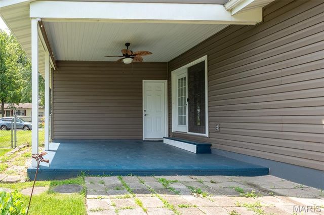 725 Yale Avenue, Edwardsville, IL 62025