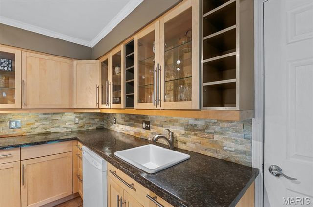 725 Yale Avenue, Edwardsville, IL 62025