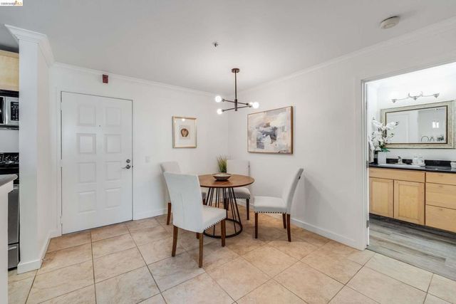 6400 Christie Ave 5319, Emeryville, CA 94608