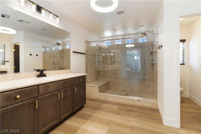 9758 Hawk Crest Street, Las Vegas, NV 89141