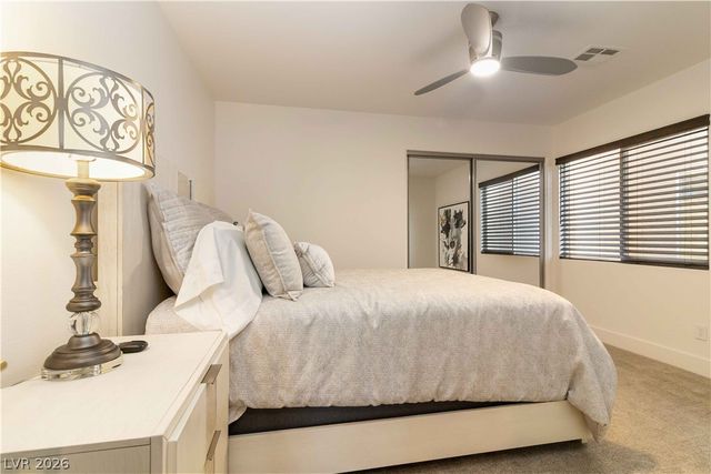 9758 Hawk Crest Street, Las Vegas, NV 89141