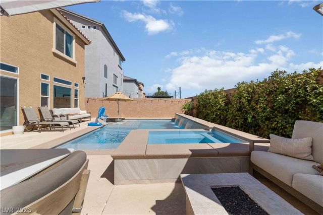 9758 Hawk Crest Street, Las Vegas, NV 89141