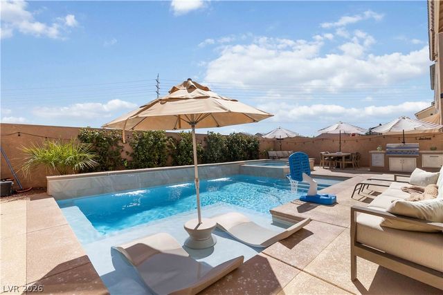 9758 Hawk Crest Street, Las Vegas, NV 89141