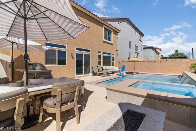 9758 Hawk Crest Street, Las Vegas, NV 89141