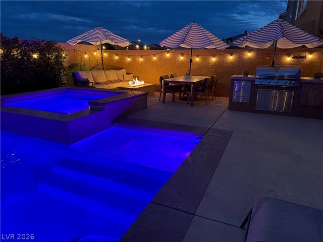 9758 Hawk Crest Street, Las Vegas, NV 89141