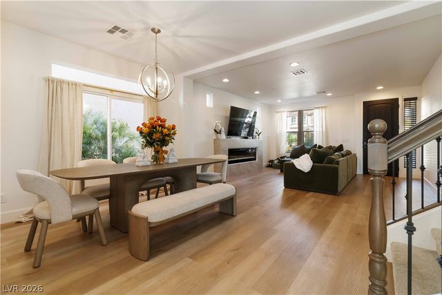 9758 Hawk Crest Street, Las Vegas, NV 89141