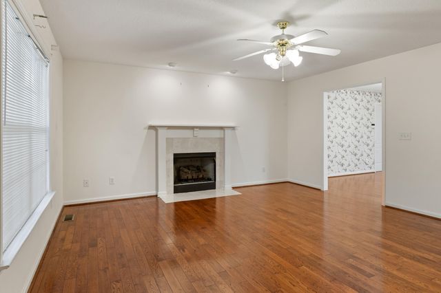 1121 Forest Plaza Circle, Hixson, TN 37343