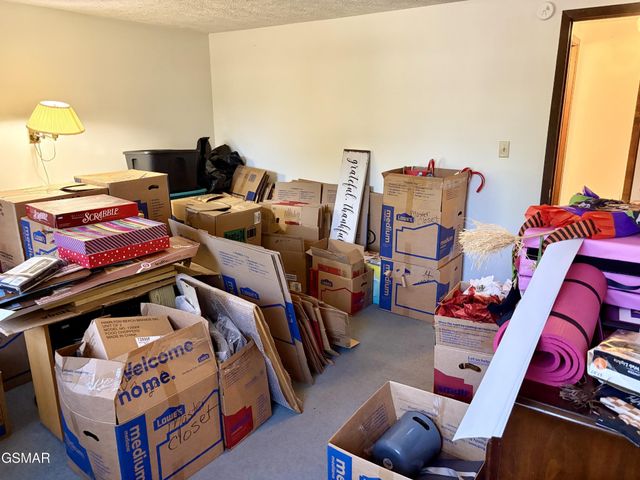 625 S Asbury Dr Apt 20, Pigeon Forge, TN 37863