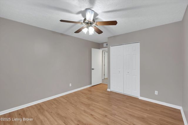 2 Dupont Way 7, Louisville, KY 40207