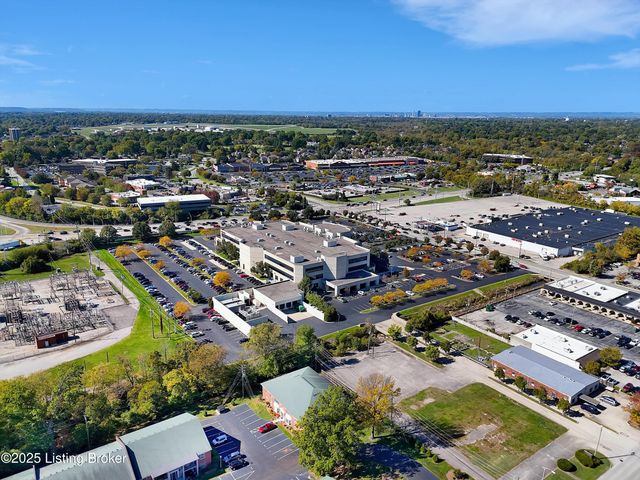 2 Dupont Way 7, Louisville, KY 40207