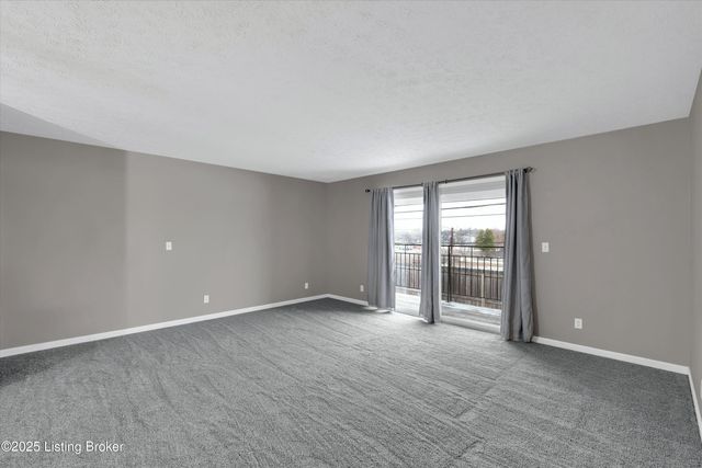 2 Dupont Way 7, Louisville, KY 40207