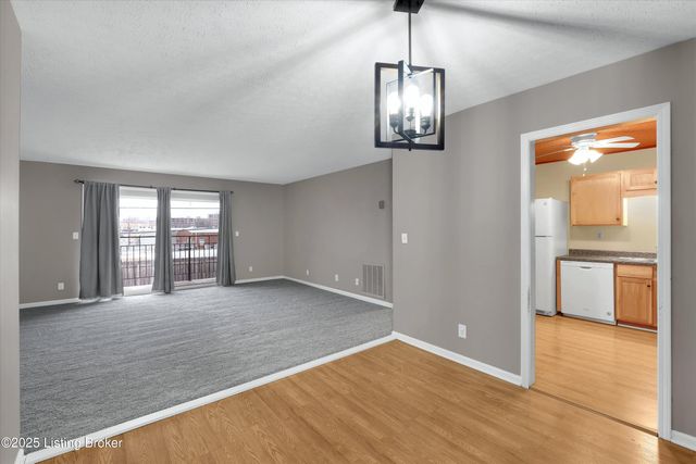 2 Dupont Way 7, Louisville, KY 40207