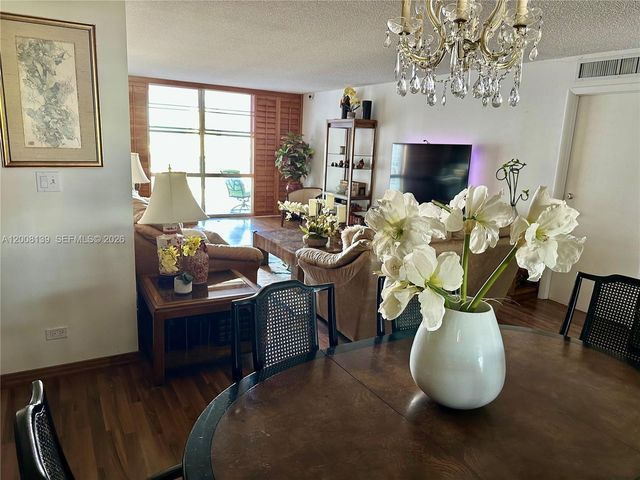 301 174th St 2020, Sunny Isles Beach, FL 33160