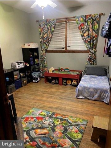 25 FAIRFIELD ST, Browns Mills, NJ 08015
