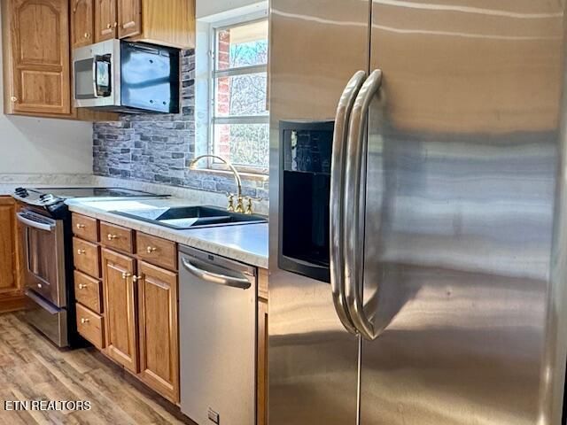 526 Blue Hollow Rd, Rose Hill, VA 24281