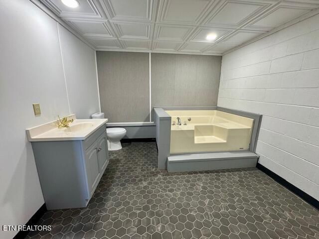 526 Blue Hollow Rd, Rose Hill, VA 24281