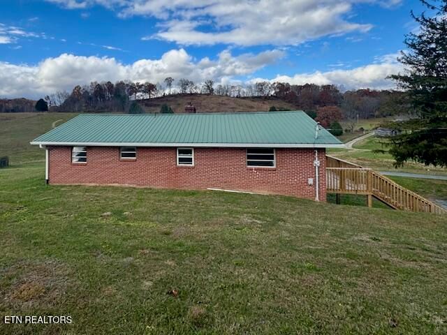 526 Blue Hollow Rd, Rose Hill, VA 24281
