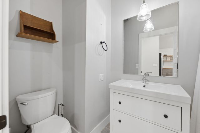420 W 5th, Belle Plaine, KS 67013