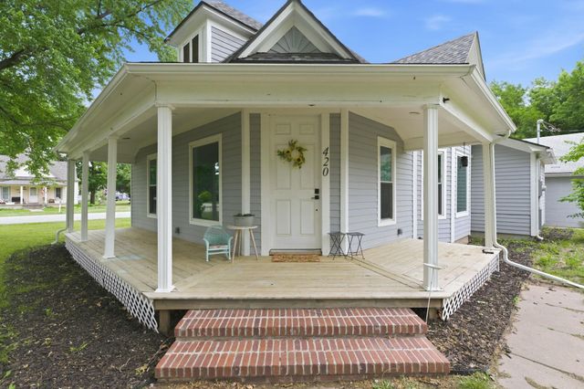 420 W 5th, Belle Plaine, KS 67013