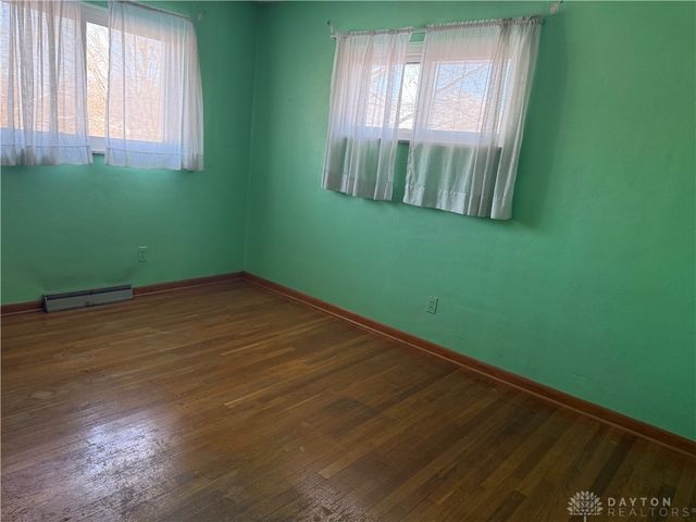 824 Lovetta Drive, Dayton, OH 45429