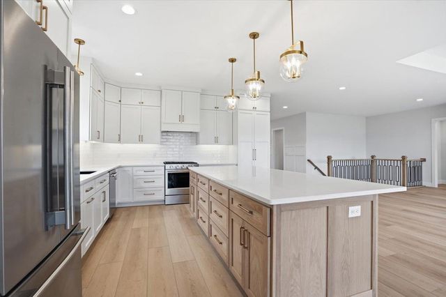 567 Morning Cove Circle, Verona, WI 53593