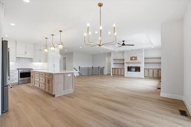 567 Morning Cove Circle, Verona, WI 53593