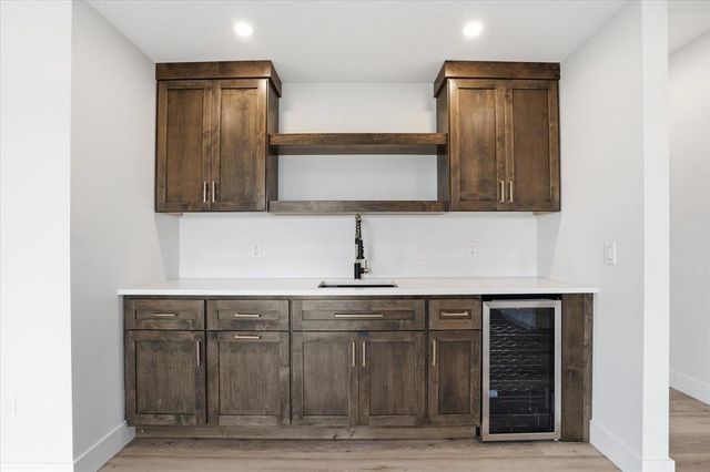 567 Morning Cove Circle, Verona, WI 53593