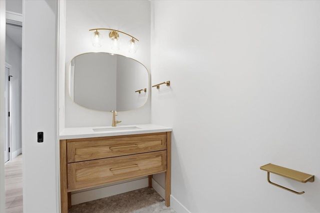 567 Morning Cove Circle, Verona, WI 53593