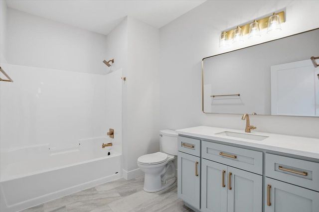 567 Morning Cove Circle, Verona, WI 53593