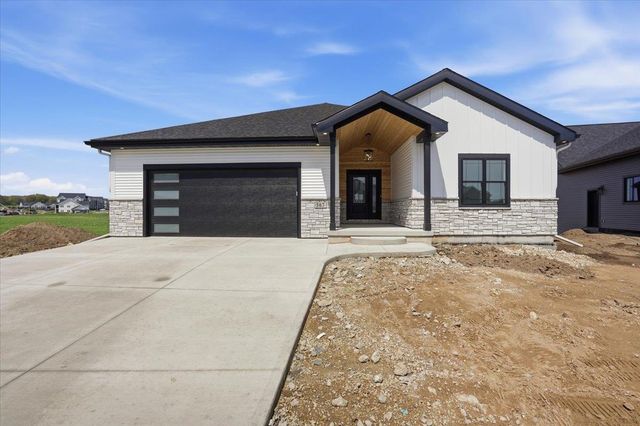 567 Morning Cove Circle, Verona, WI 53593