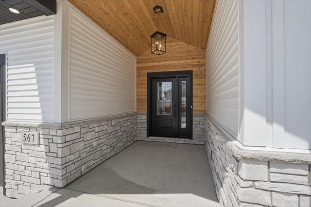 567 Morning Cove Circle, Verona, WI 53593