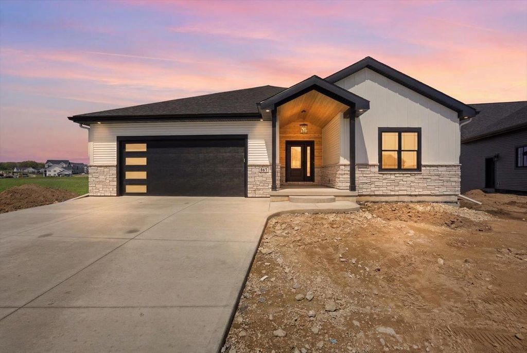 567 Morning Cove Circle, Verona, WI 53593