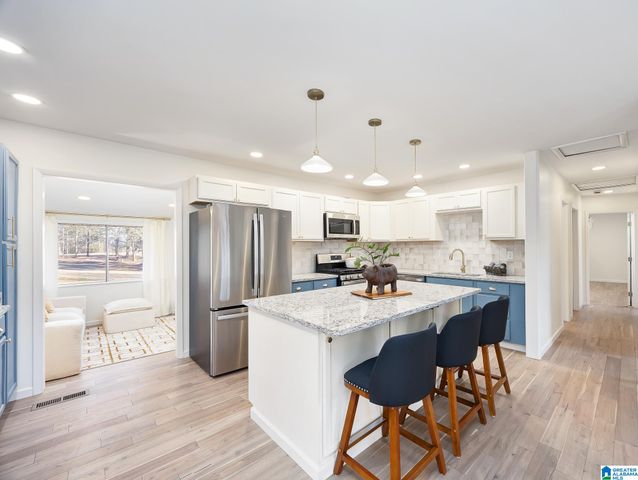 405 MILES DRIVE, Bessemer, AL 35023