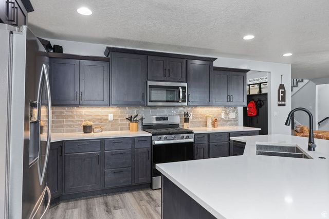 994 S 1950 W, Layton, UT 84041