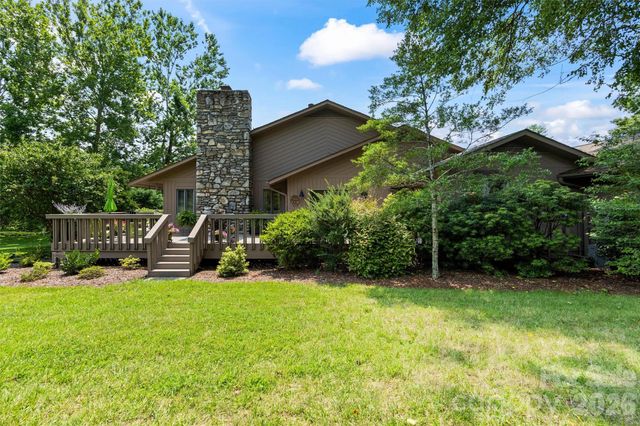 4 Governors Way, Asheville, NC 28804