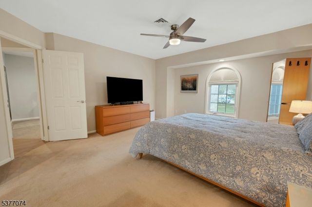 18 Cable Ct, Montville Twp., NJ 07045