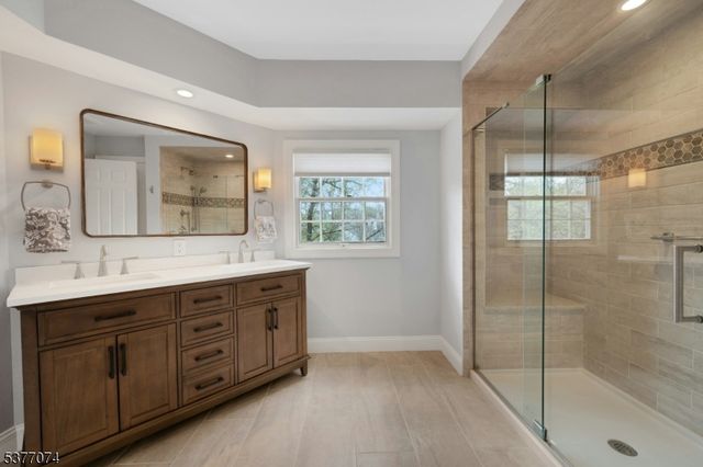 18 Cable Ct, Montville Twp., NJ 07045