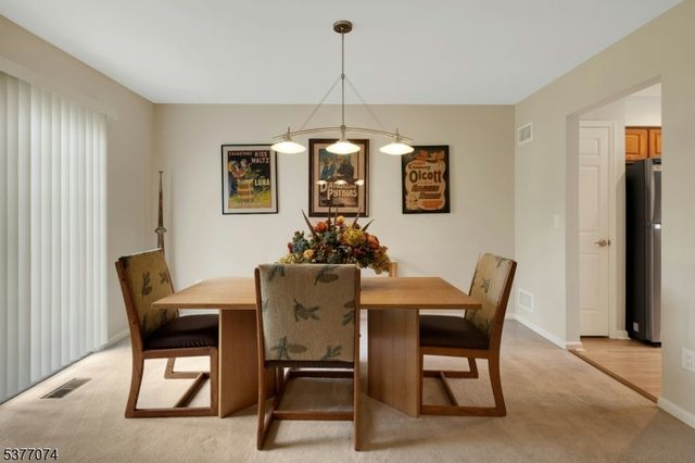 18 Cable Ct, Montville Twp., NJ 07045