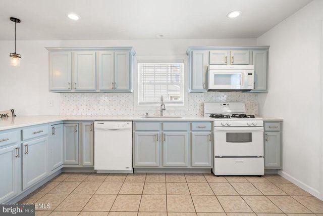 81 SHERIDAN ST, Waretown, NJ 08758
