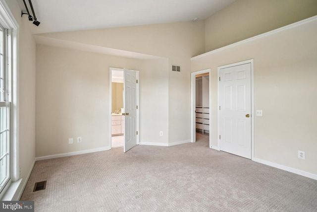 33 ARELL CT, Alexandria, VA 22304