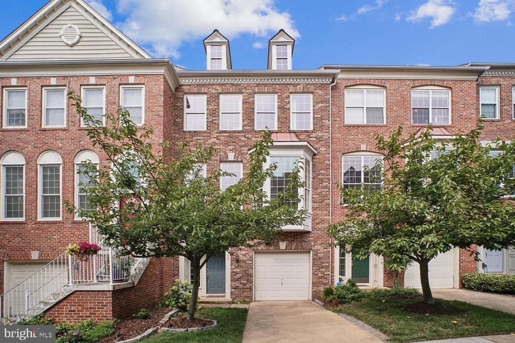 33 ARELL CT, Alexandria, VA 22304