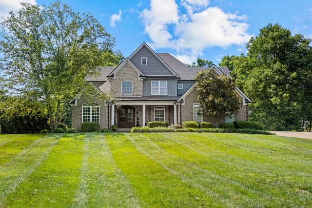 104 Deerfield Circle, Nicholasville, KY 40356