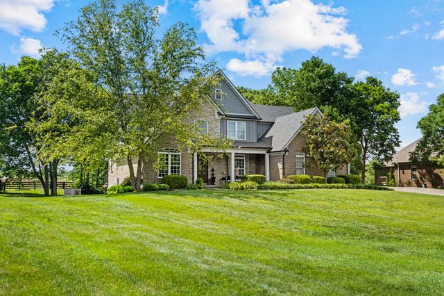 104 Deerfield Circle, Nicholasville, KY 40356